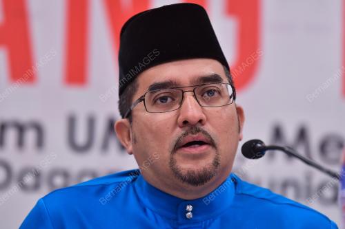 DATUK DR ASYRAF WAJDI DUSUKI