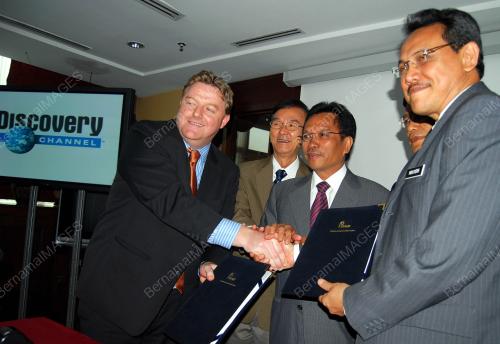MOHD SHAFIE APDAL