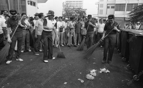 MAHATHIR MOHAMAD