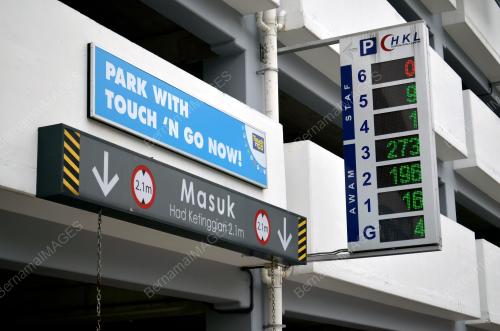 KL12_02102015_PARKIR_HKL