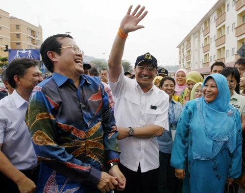 DATUK SERI HISAMUDDIN TUN HUSSEIN