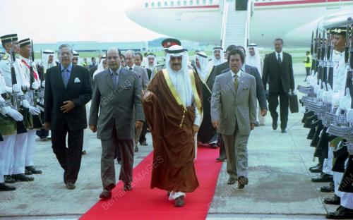KL12_03022016_BAHRAIN
