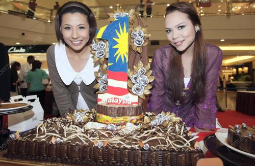 CHOCOLATE_CAKE