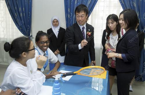KL12_03112015_LAWATAN