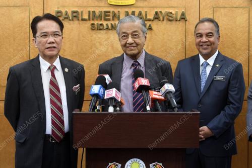TUN DR MAHATHIR MOHAMAD