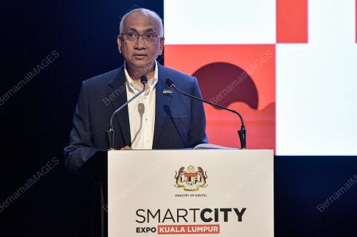 DATUK AZMAN ISMAIL