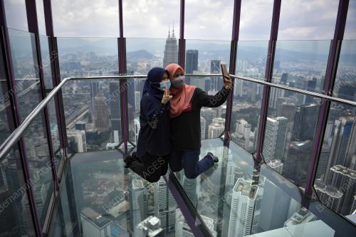 SKY DECK