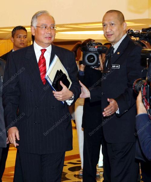 MOHD NAJIB TUN ABDUL RAZAK