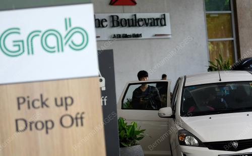 DIGITAL DALAM PEMBANGUNAN PELANCONGAN