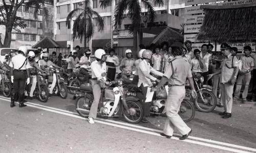 POLIS TRAFIK