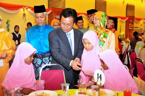 DATUK SHAFIE APDAL