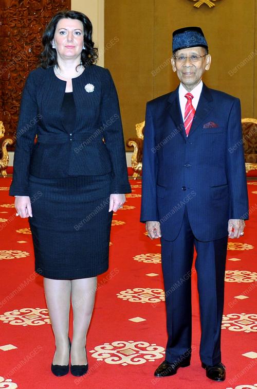 KL12_06062013_AGONG