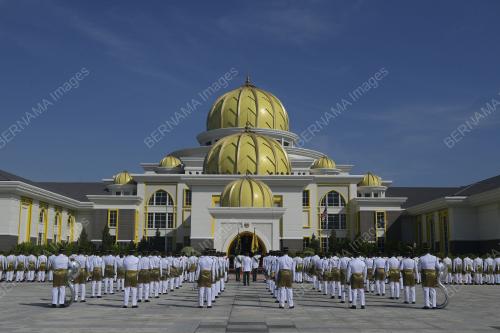 KAWALAN KEHORMATAN UTAMA