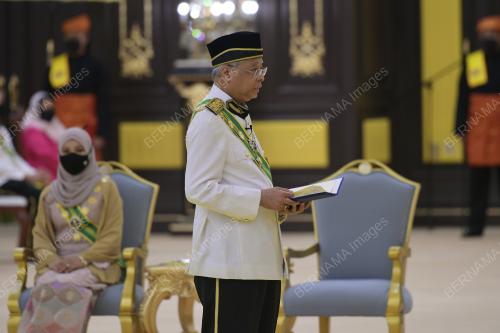 DATUK SERI ISMAIL SABRI YAAKOB
