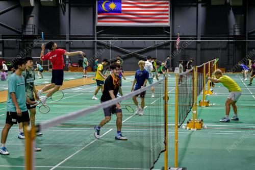 SESI LATIHAN BADMINTON