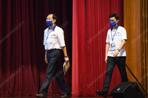 DATUK YIP PHOOI HONG