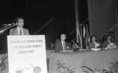 KL12_07072015_ASEAN_EKONOMI