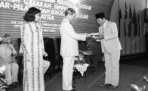 KL12_07072015_DEWAN_TAR