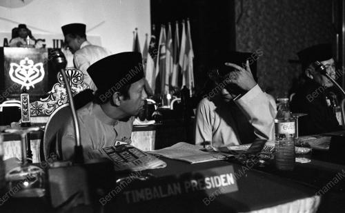 KL12_07072015_MESYUARAT_UMNO