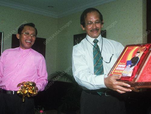 KL12_08022024_BUKU