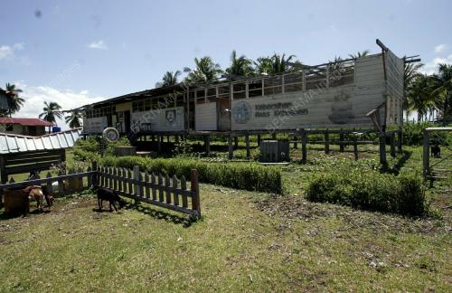SEKOLAH