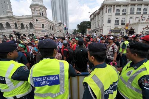 KL12_08052014_BANTAH