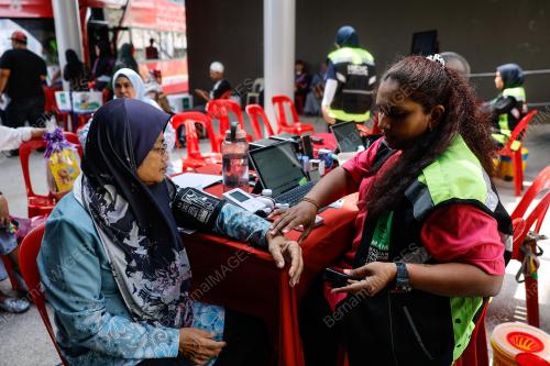 PROGRAM JELAJAH PEDULI UMMAH LEMBAH PANTAI
