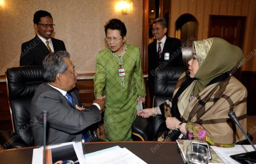 KL12_09072013_NAIB_CANSELOR_IPTA