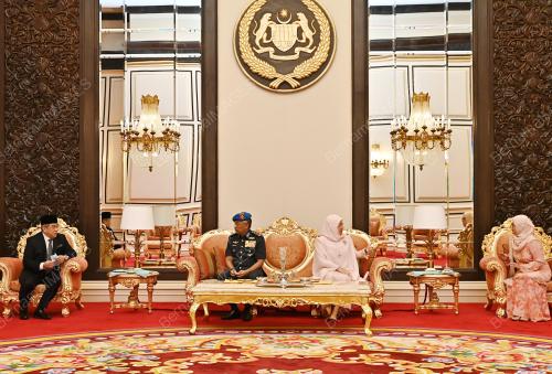 AL-SULTAN ABDULLAH RI'AYATUDDIN AL-MUSTAFA BILLAH SHAH