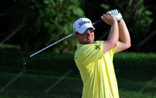 KL12_10022017_GOLF_MAYBANK