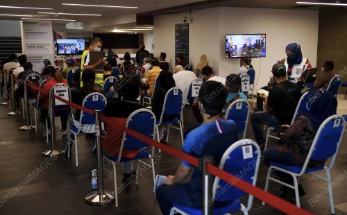 PUSAT PEMBERIAN VAKSIN (PPV) AXIATA ARENA