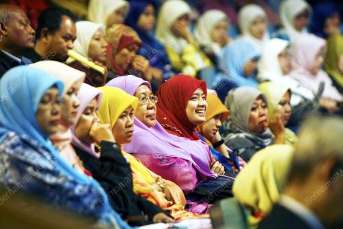 DR RAIS YATIM