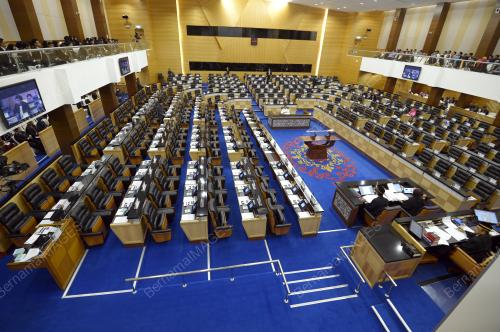 KL12_11032014_PARLIMEN