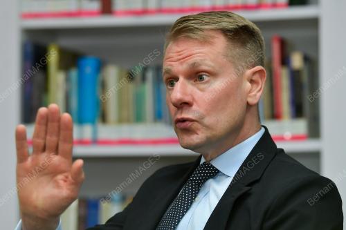 DR JOACHIM BERGSTROM