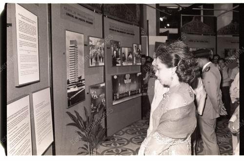 RAJA PERMAISURI AGONG MELAWAT MUZIUM NEGARA