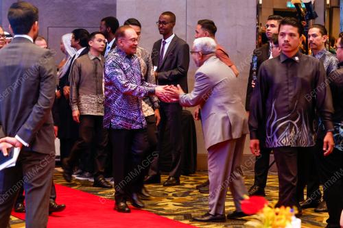 DATUK SERI ANWAR IBRAHIM
