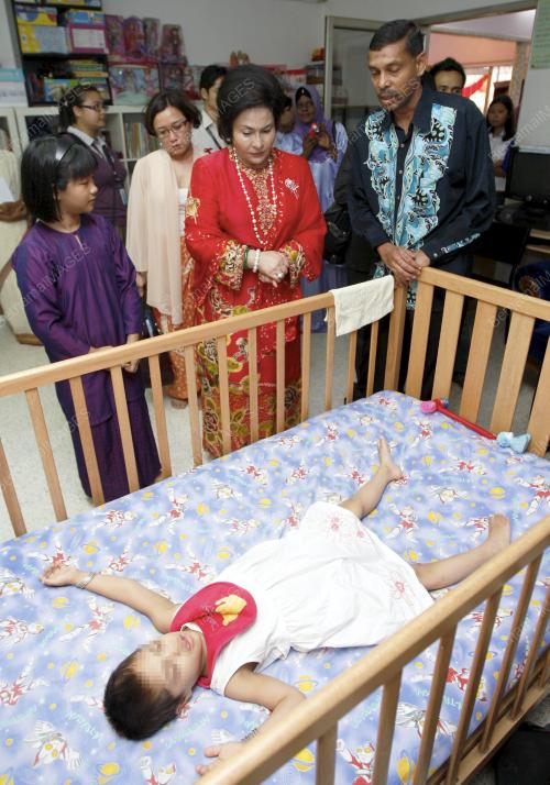 RUMAH WAKE