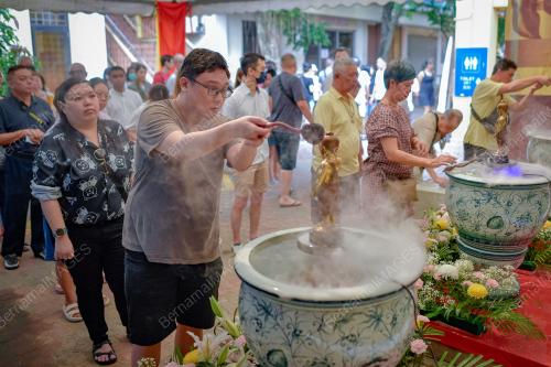 HARI WESAK 2025