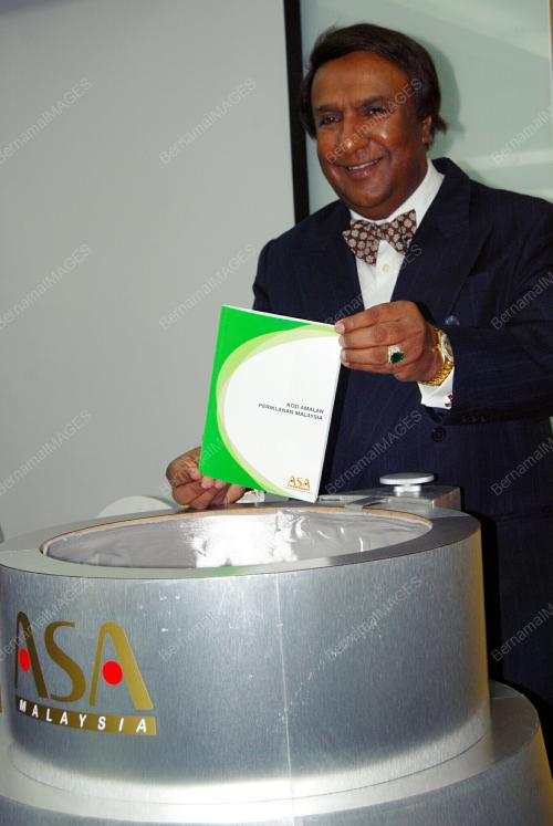 ABDUL KADIR SHEIKH FAZHIR