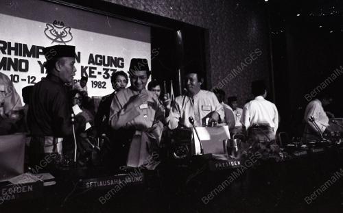 PERHIMPUNAN AGUNG UMNO