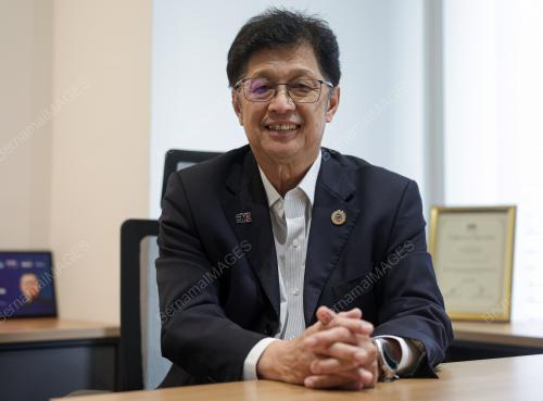 DR CHIN CHEE SEONG
