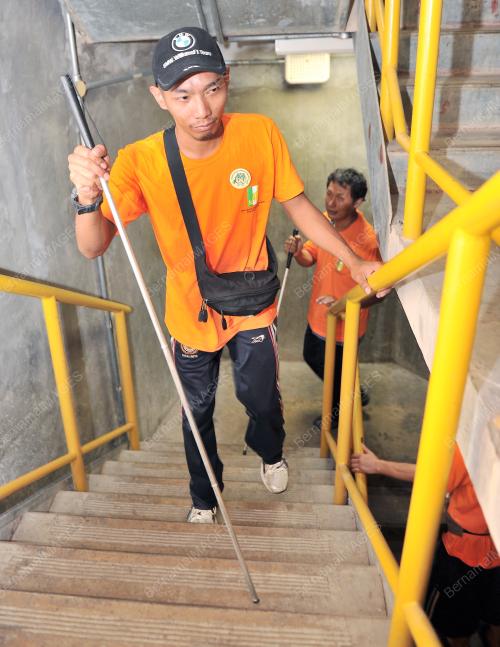 MOHD YUSAINI YUSOF
