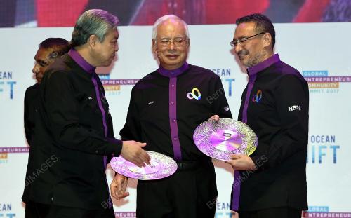 KL12_12122017_NAJIB_BN201712023142