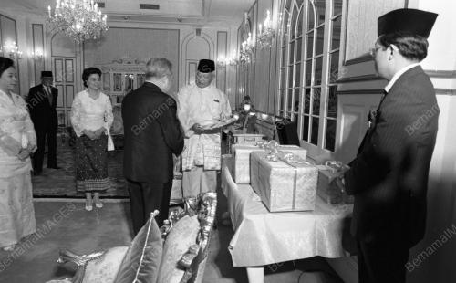 KL12_13012015_SIHANOUK_AGONG