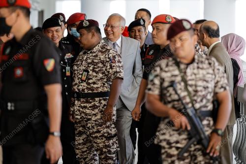 DATUK SERI NAJIB TUN RAZAK