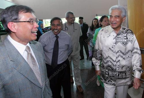SULTAN AZLAN SHAH