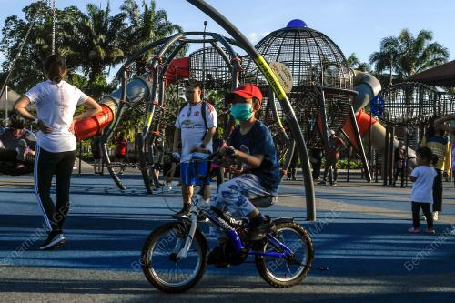 AKTIVITI RIADAH DI TAMAN TITIWANGSA