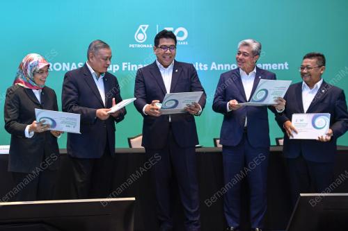 TENGKU MUHAMMAD TAUFIK TENGKU AZIZ