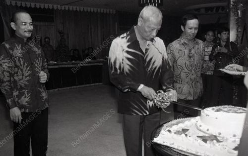 SULTAN AHMAD SHAH AL-MUSTAIN BILLAH