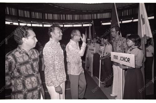 HARI BELIA